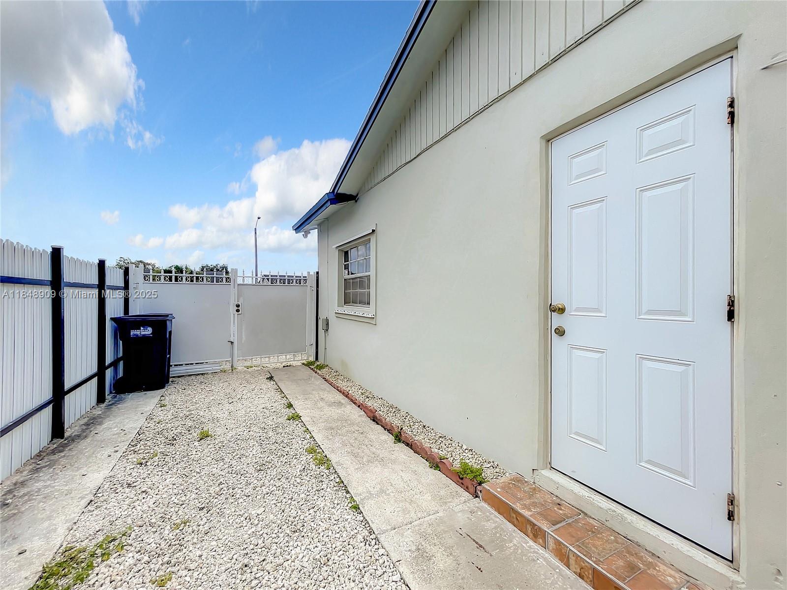 PINE LAKE SEC 1 - Residential