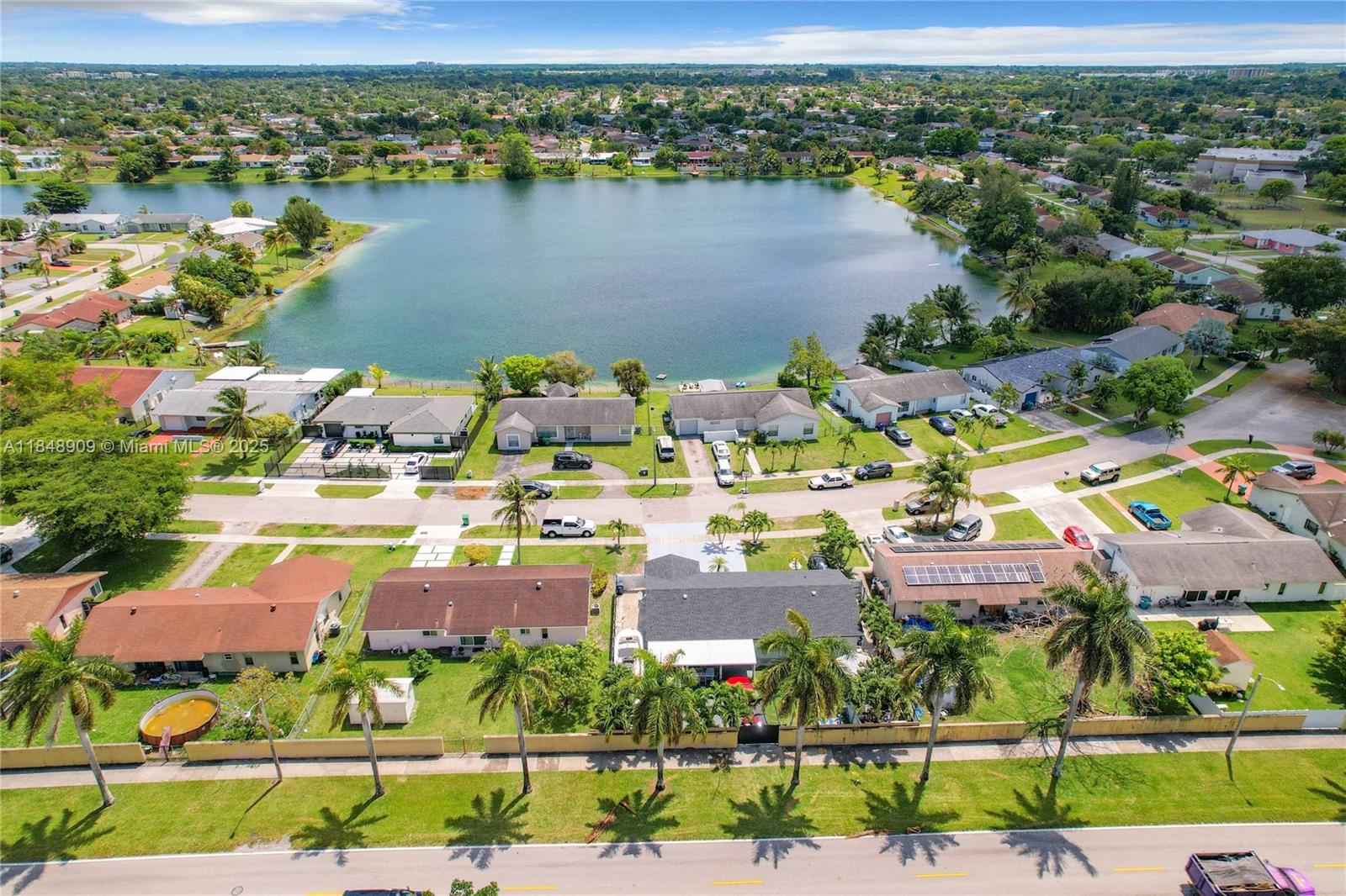 PINE LAKE SEC 1 - Residential