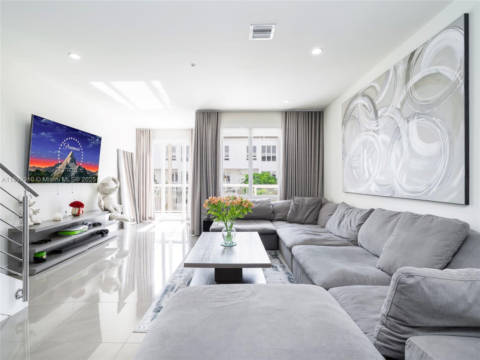 10245 NW 63rd Ter 206