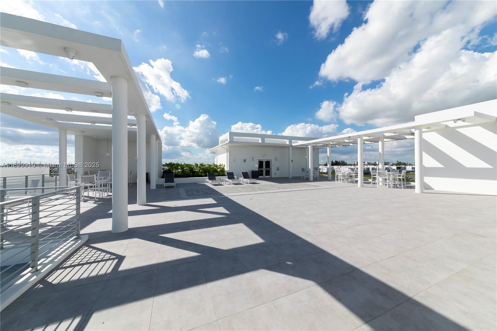 LANDMARK AT DORAL CONDO N - Residential