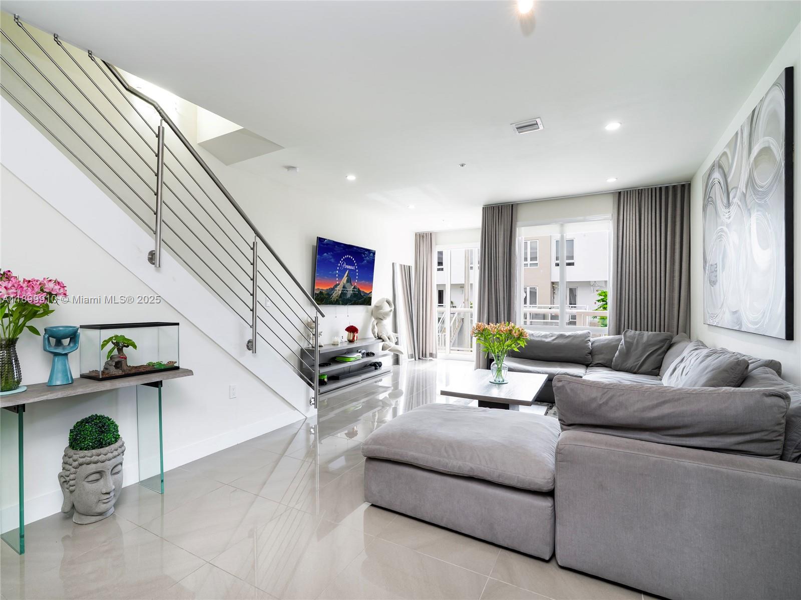 10245 NW 63rd Ter 206