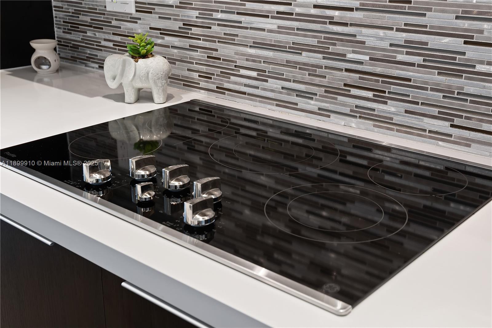 LANDMARK AT DORAL CONDO N - Residential