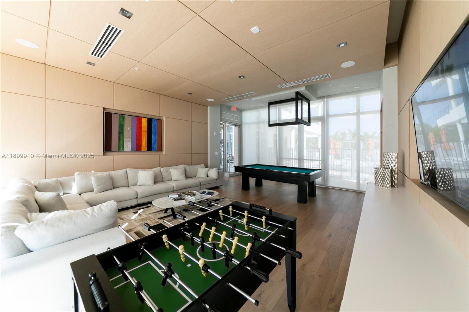 LANDMARK AT DORAL CONDO N - Residential