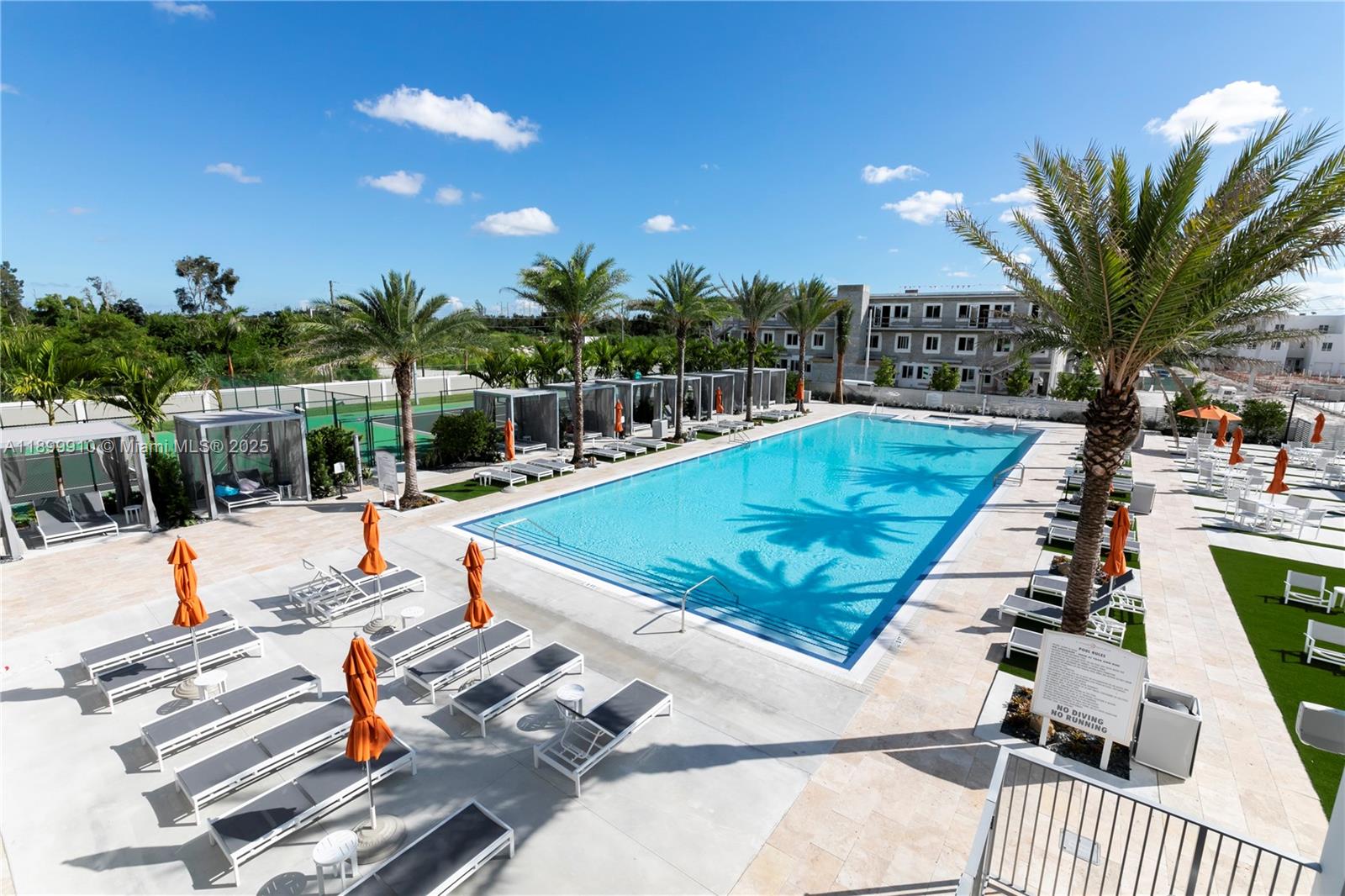 LANDMARK AT DORAL CONDO N - Residential