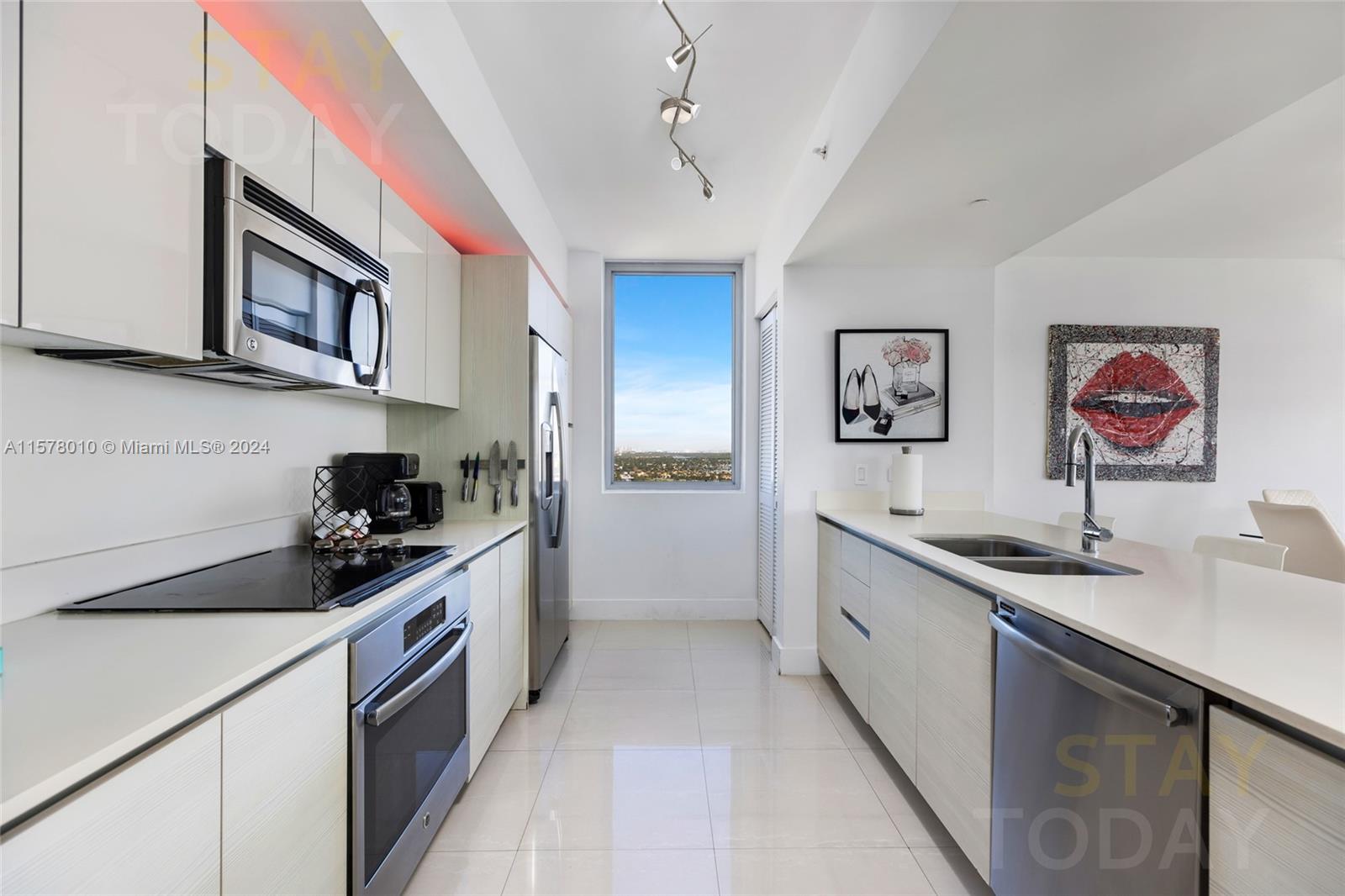 BEACHWALK CONDOMINIUM - Residential Lease