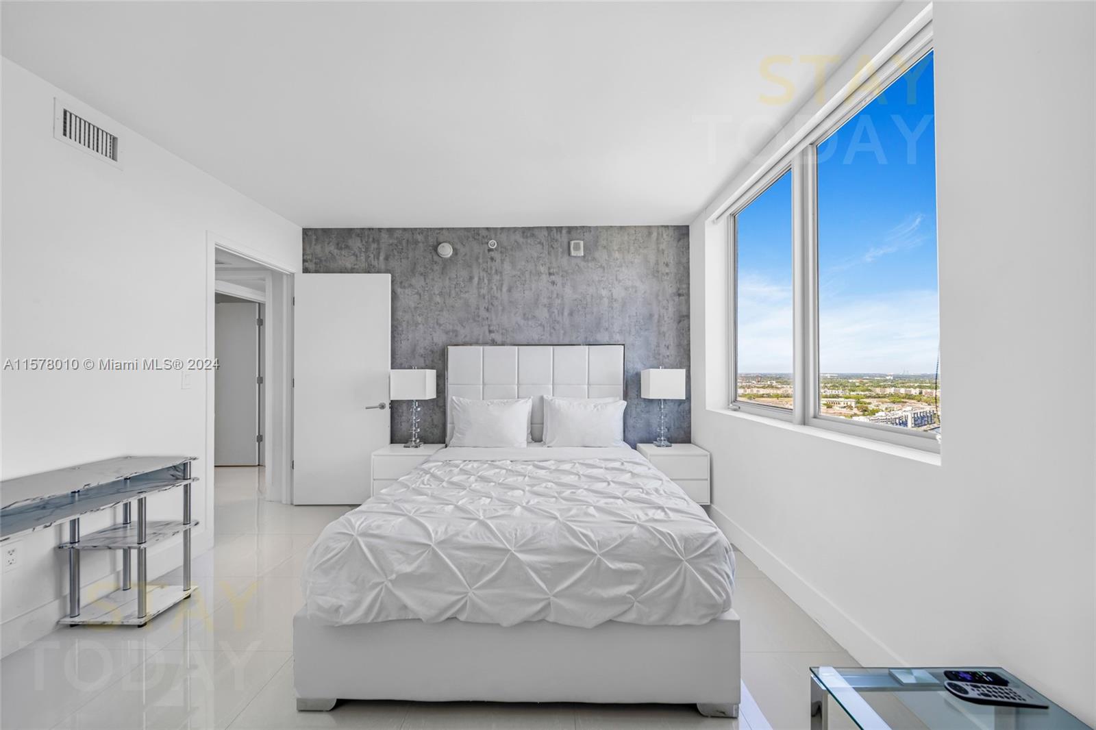 BEACHWALK CONDOMINIUM - Residential Lease