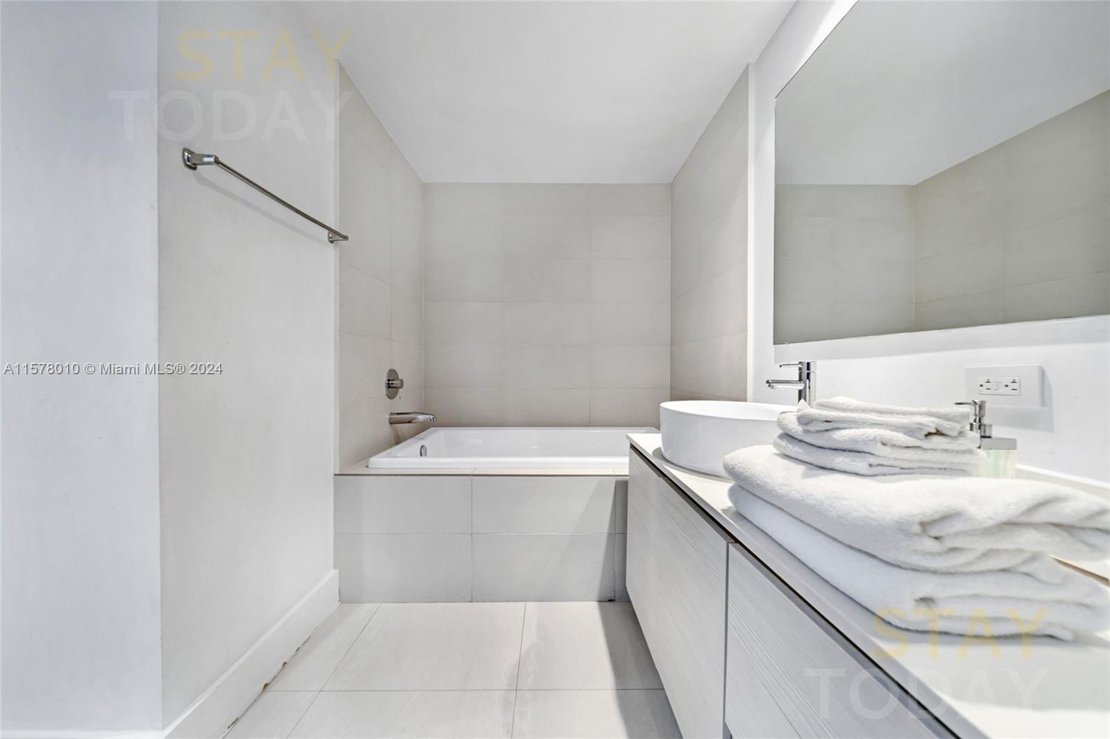 BEACHWALK CONDOMINIUM - Residential Lease