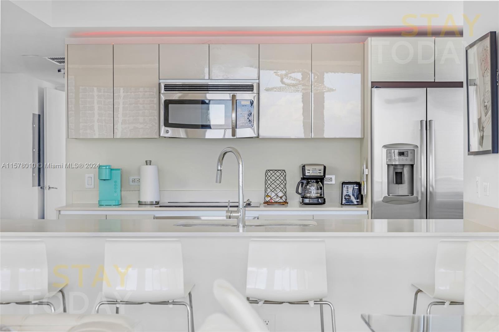 BEACHWALK CONDOMINIUM - Residential Lease