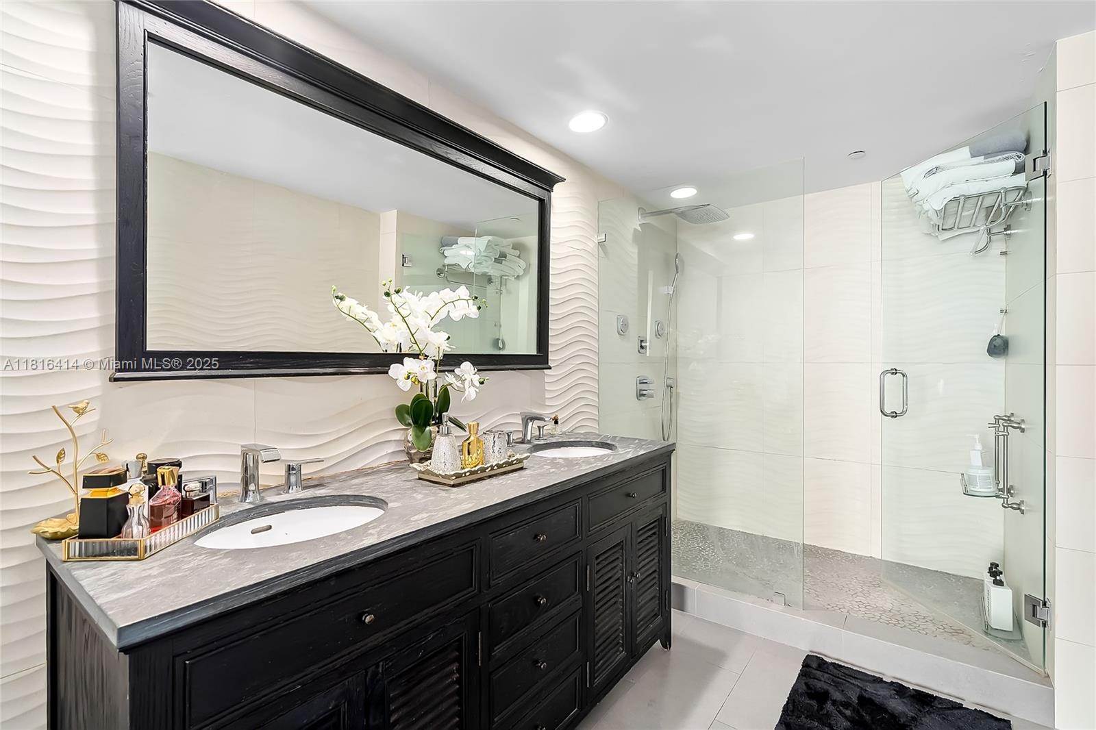 BEACH CLUB THREE CONDO - Residential