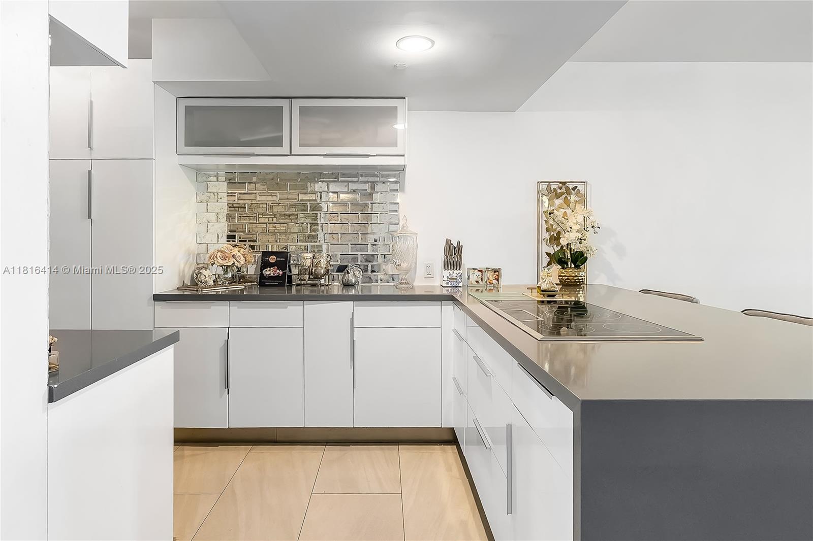 BEACH CLUB THREE CONDO - Residential