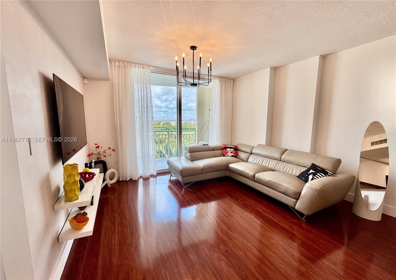 DUO CONDOMINIUM WEST - Residential