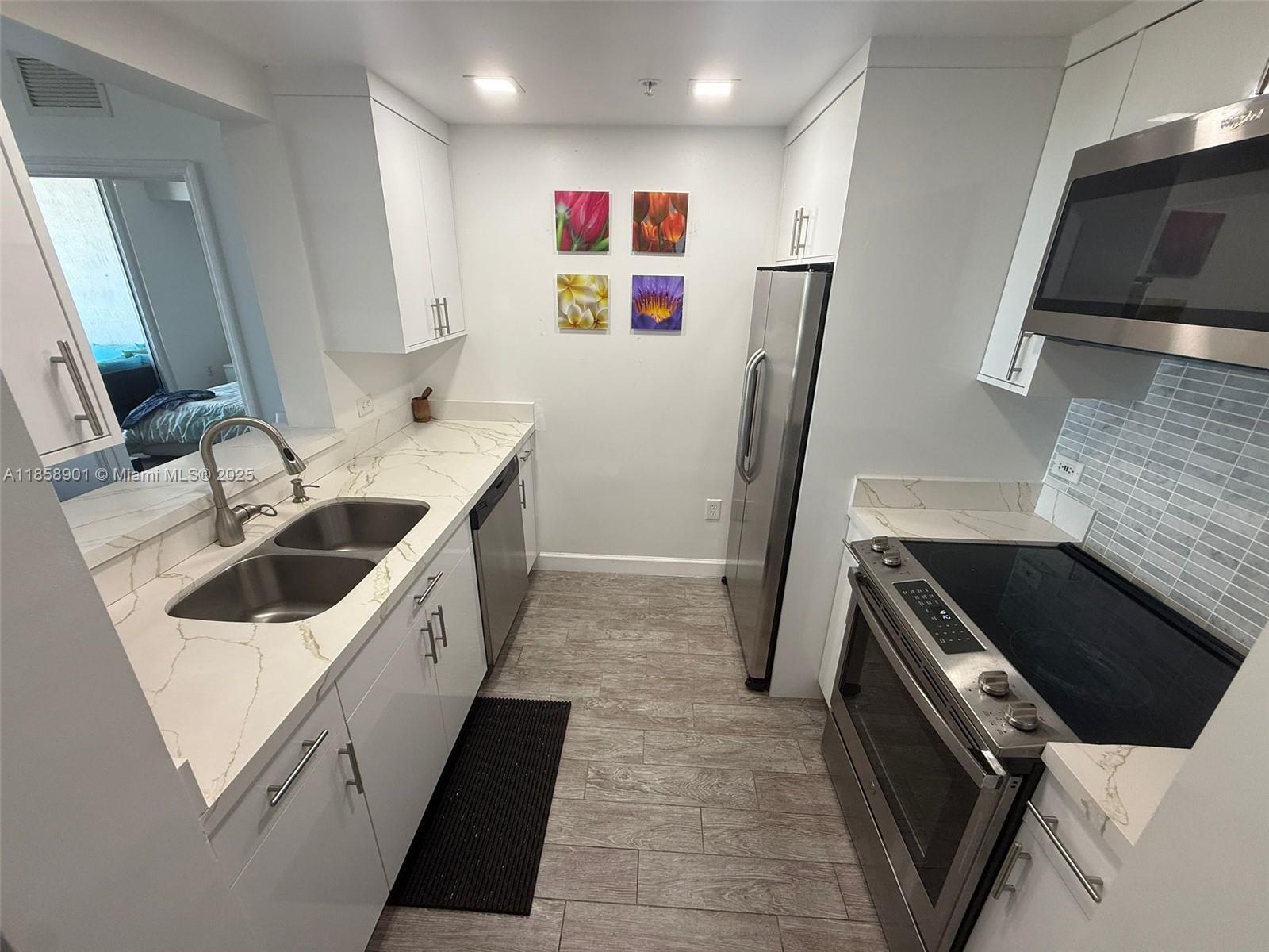 This 2-Bedroom, 2-Bath, very well maintained apartment offers a remodeled Kitchen, walking closets, spacious balcony with great views, and pet friendly policy. Prime location, within walking distance to Coconut Grove, Supermarket, Metrorail Station, Shops and more. Possible second parking space available.Please include proof of income, rental application, and background/credit report with all offers.