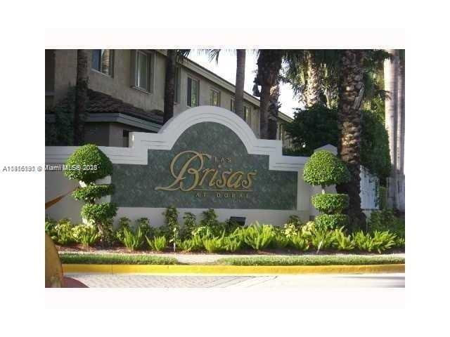 Rental Property at 5737 Nw 114th Path 111, Doral, Miami-Dade County, Florida - Bedrooms: 3 
Bathrooms: 3  - $3,000 MO.