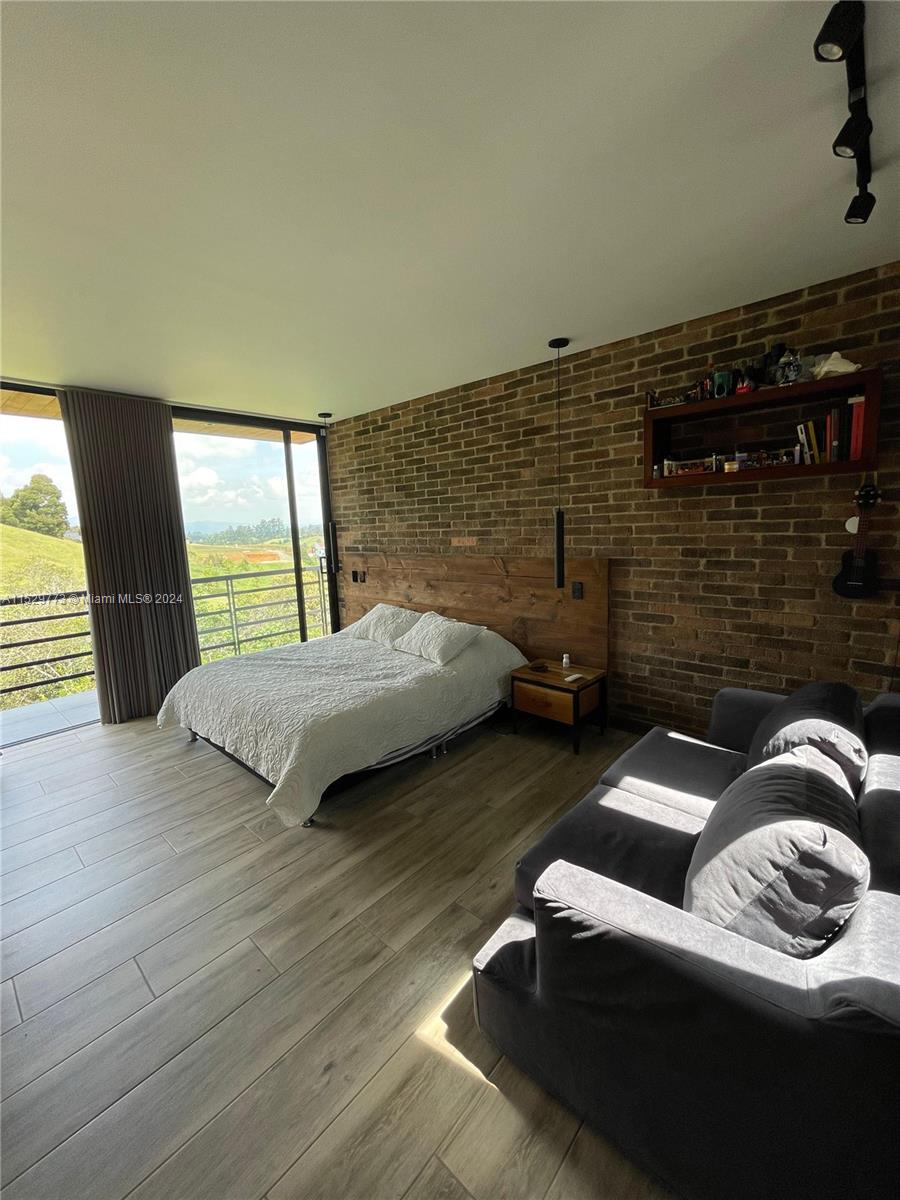 llanogrande Hills - Residential