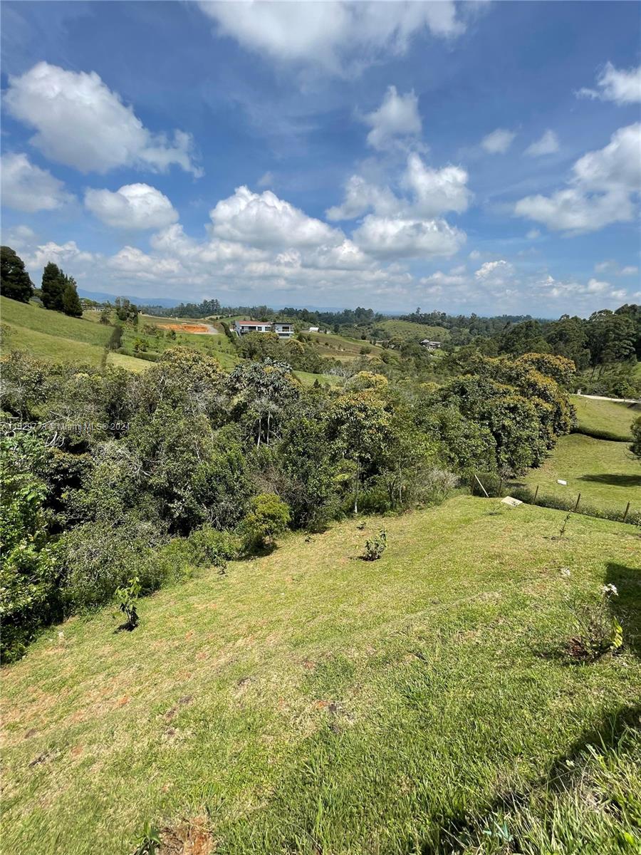 llanogrande Hills - Residential