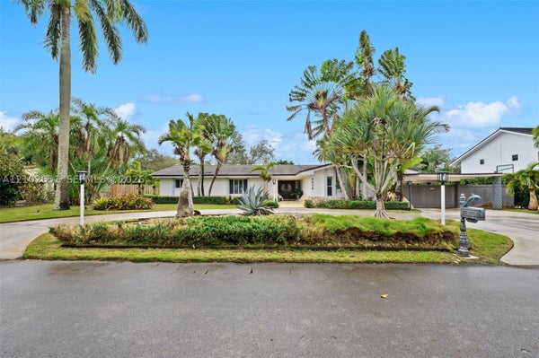 9838 SW 94TH TER, MIAMI, FL 33176 - Image 2cc663d95a80e6caa06f45cbebf4c024/632947465
