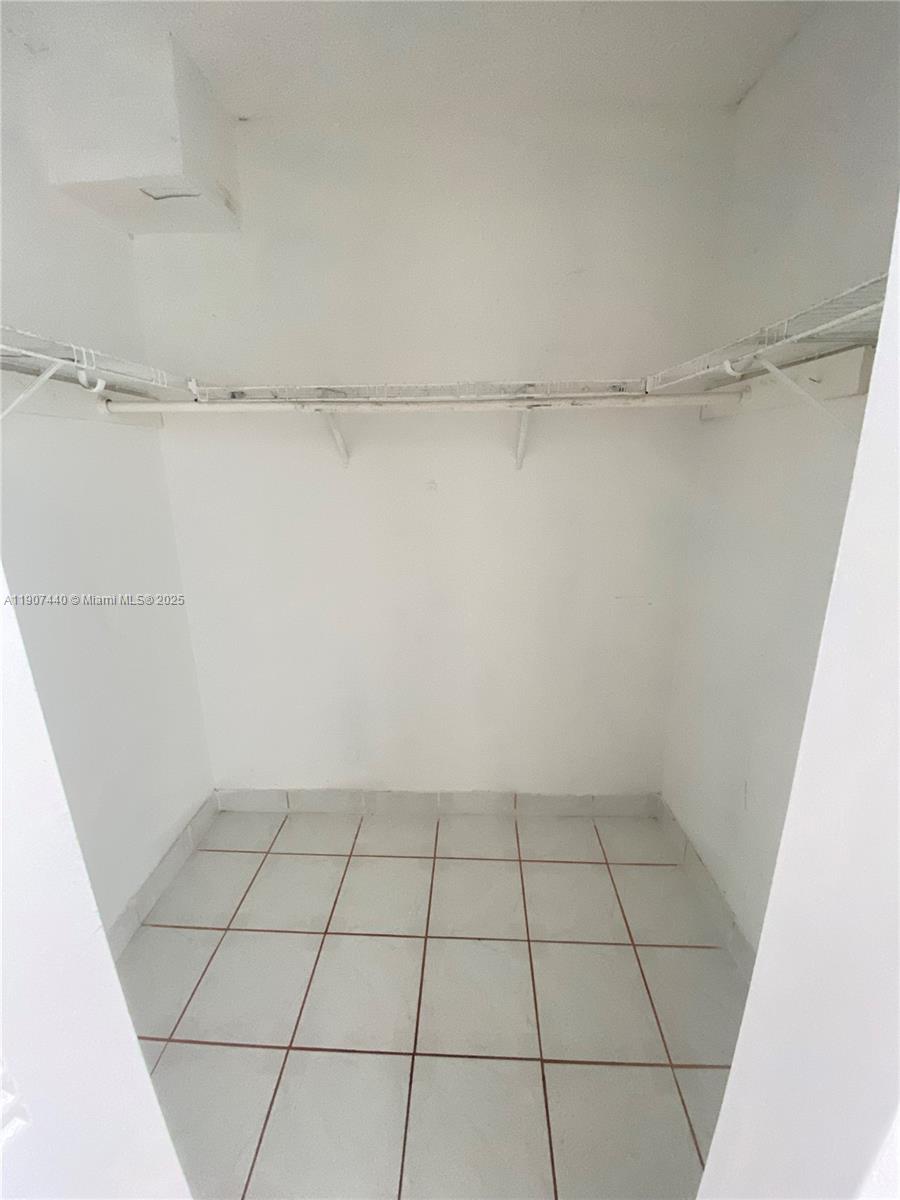 EXPO I CONDO - Residential Lease