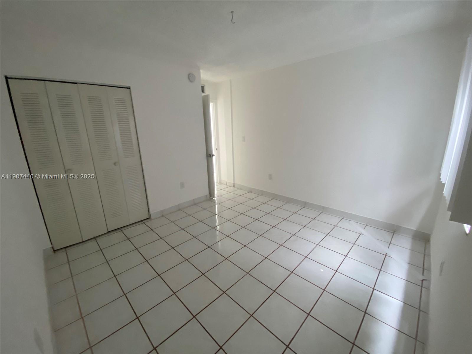 EXPO I CONDO - Residential Lease