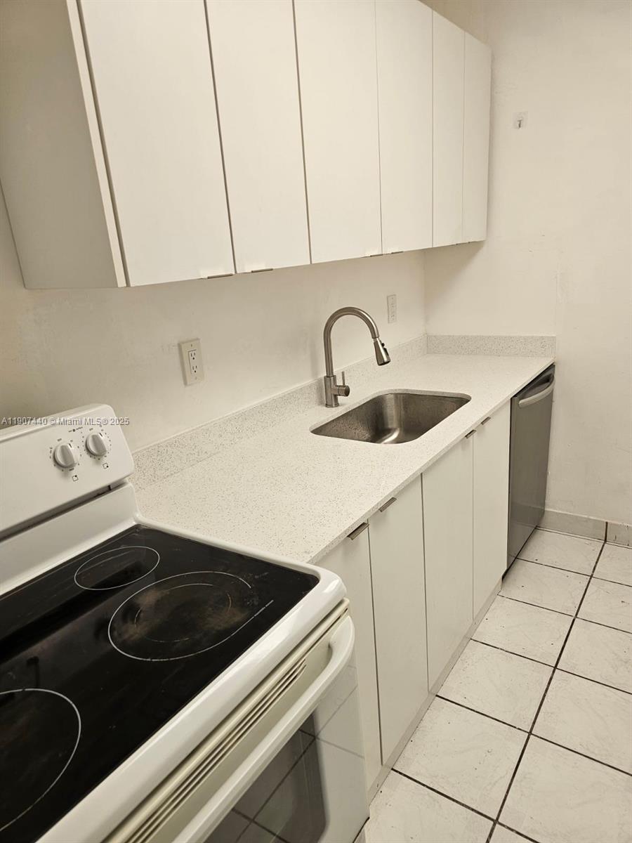 EXPO I CONDO - Residential Lease