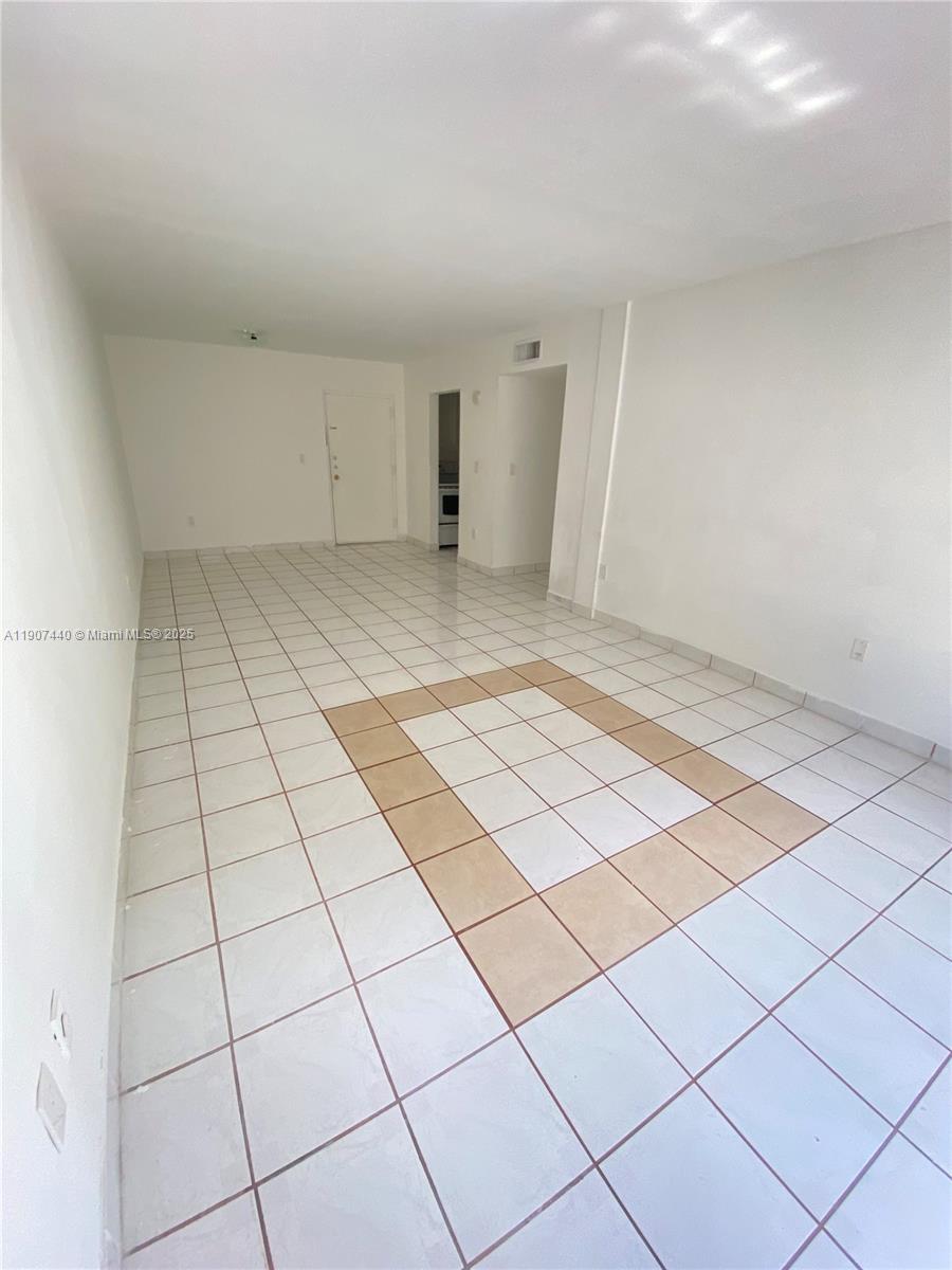 EXPO I CONDO - Residential Lease