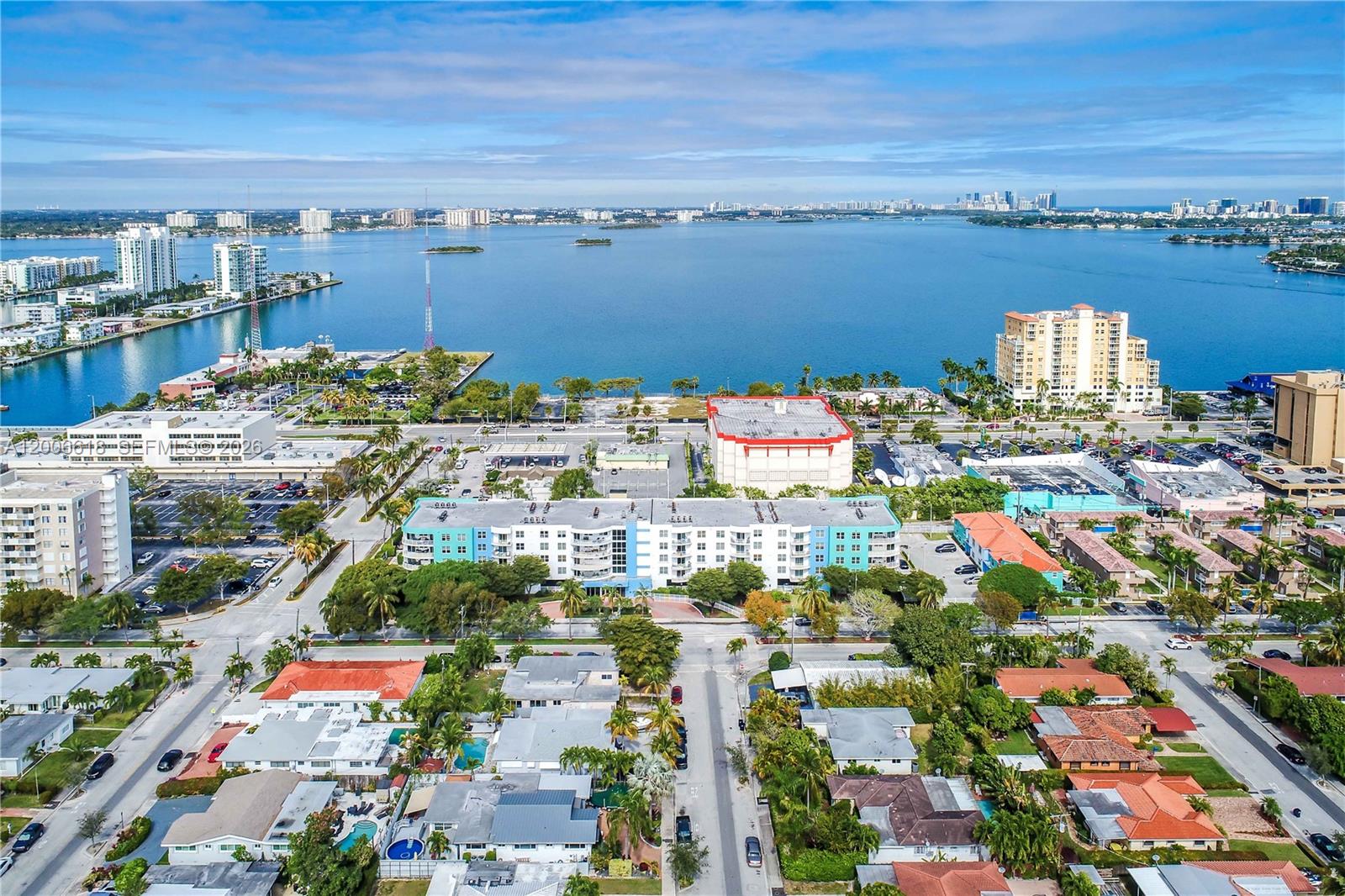 1555 N Treasure Dr 206