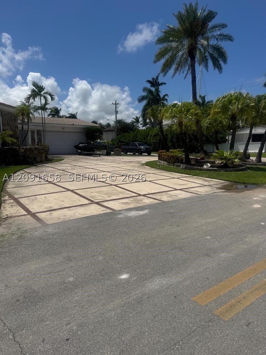 Photo of 600 Hibiscus Dr, Hallandale Beach, FL 33009 (MLS # A12091658)
