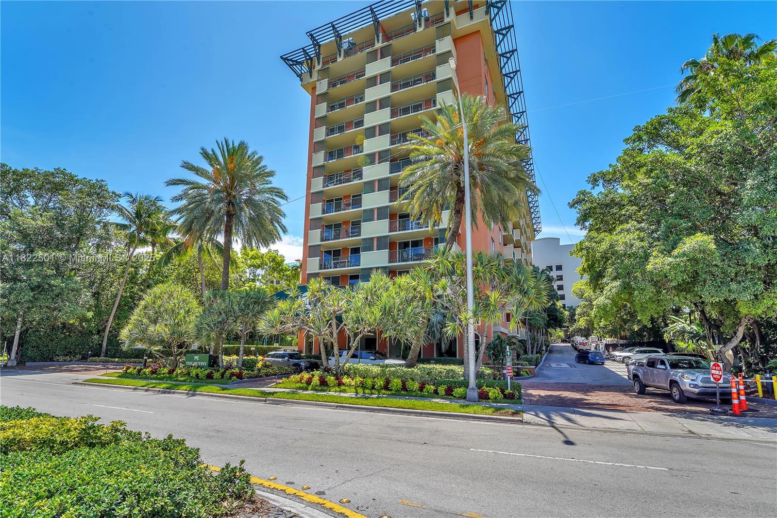 THE MUTINY CONDO - Residential Lease