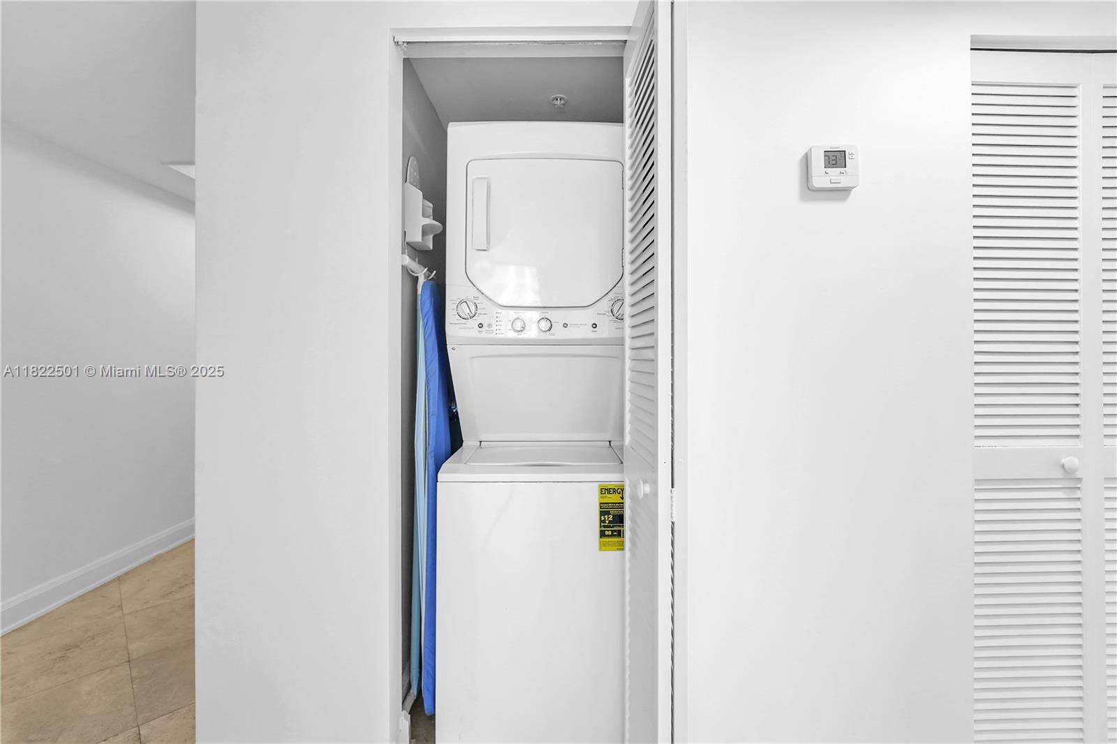THE MUTINY CONDO - Residential Lease