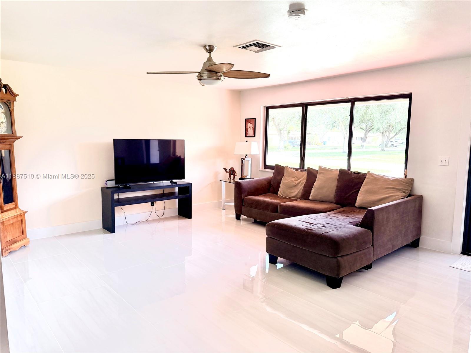 SUMMERTIME ISLES 1ST ADD - Residential