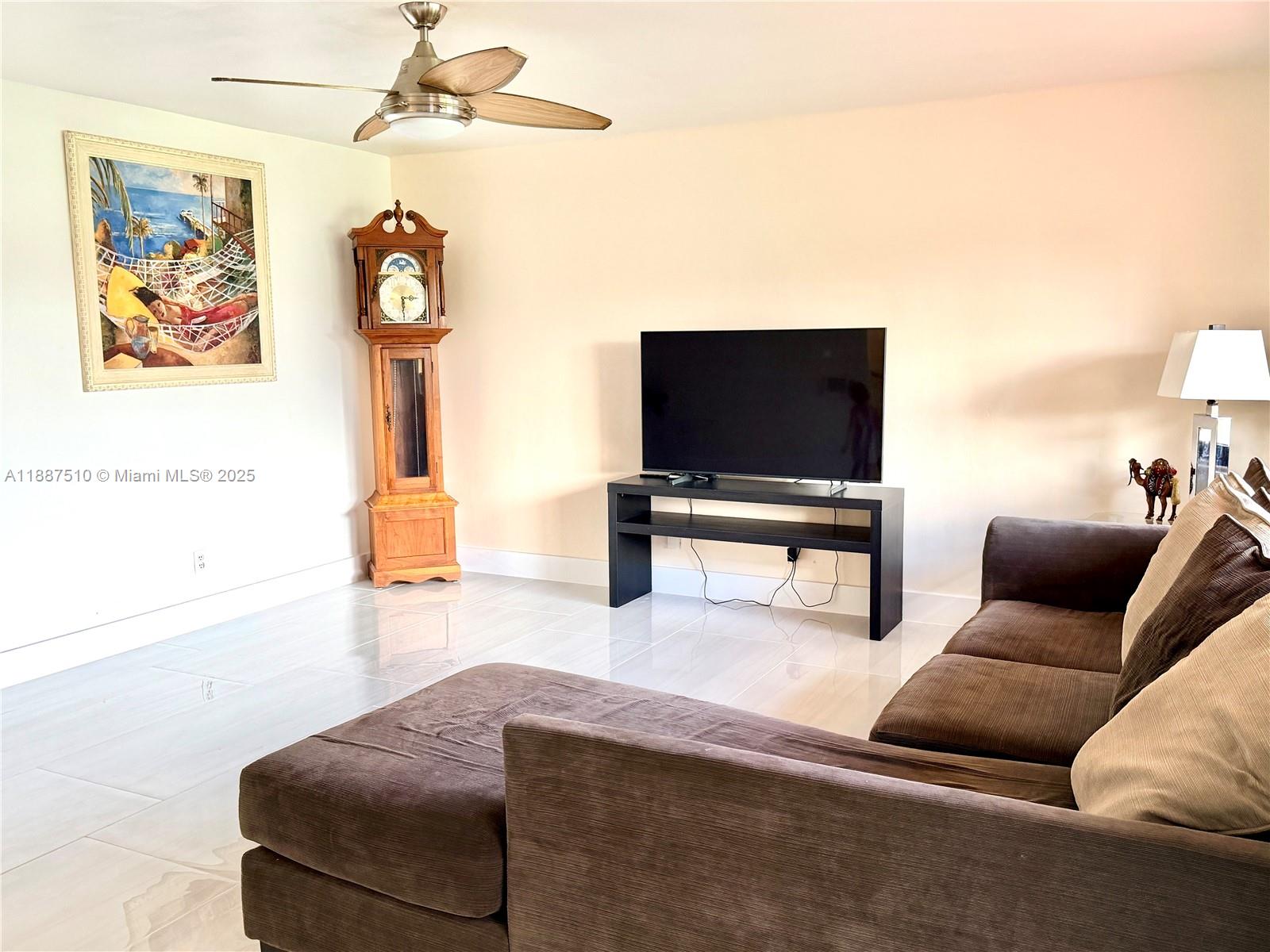SUMMERTIME ISLES 1ST ADD - Residential