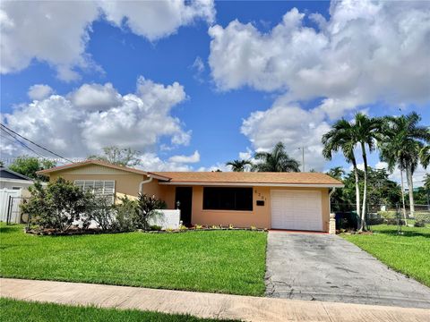 Photo of 5201 SW 95th Ave, Cooper City, FL 33328 (MLS # A11887510)