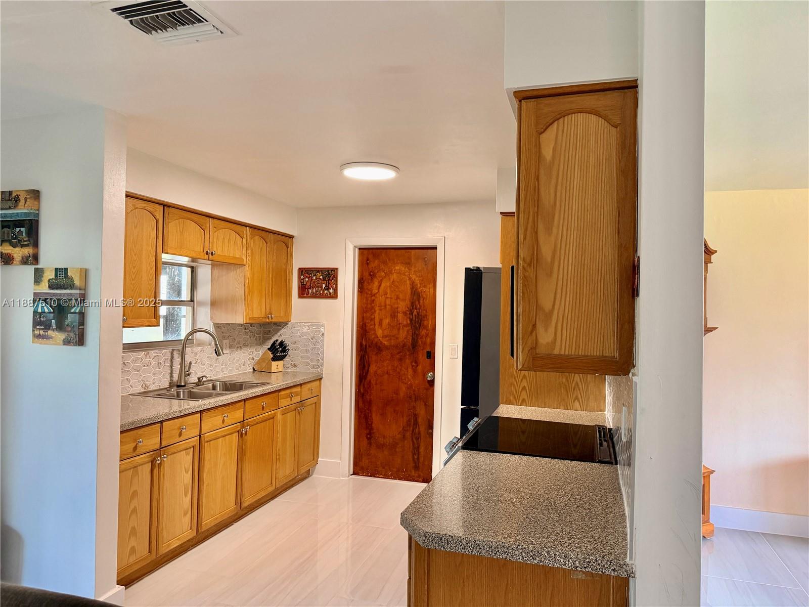 SUMMERTIME ISLES 1ST ADD - Residential