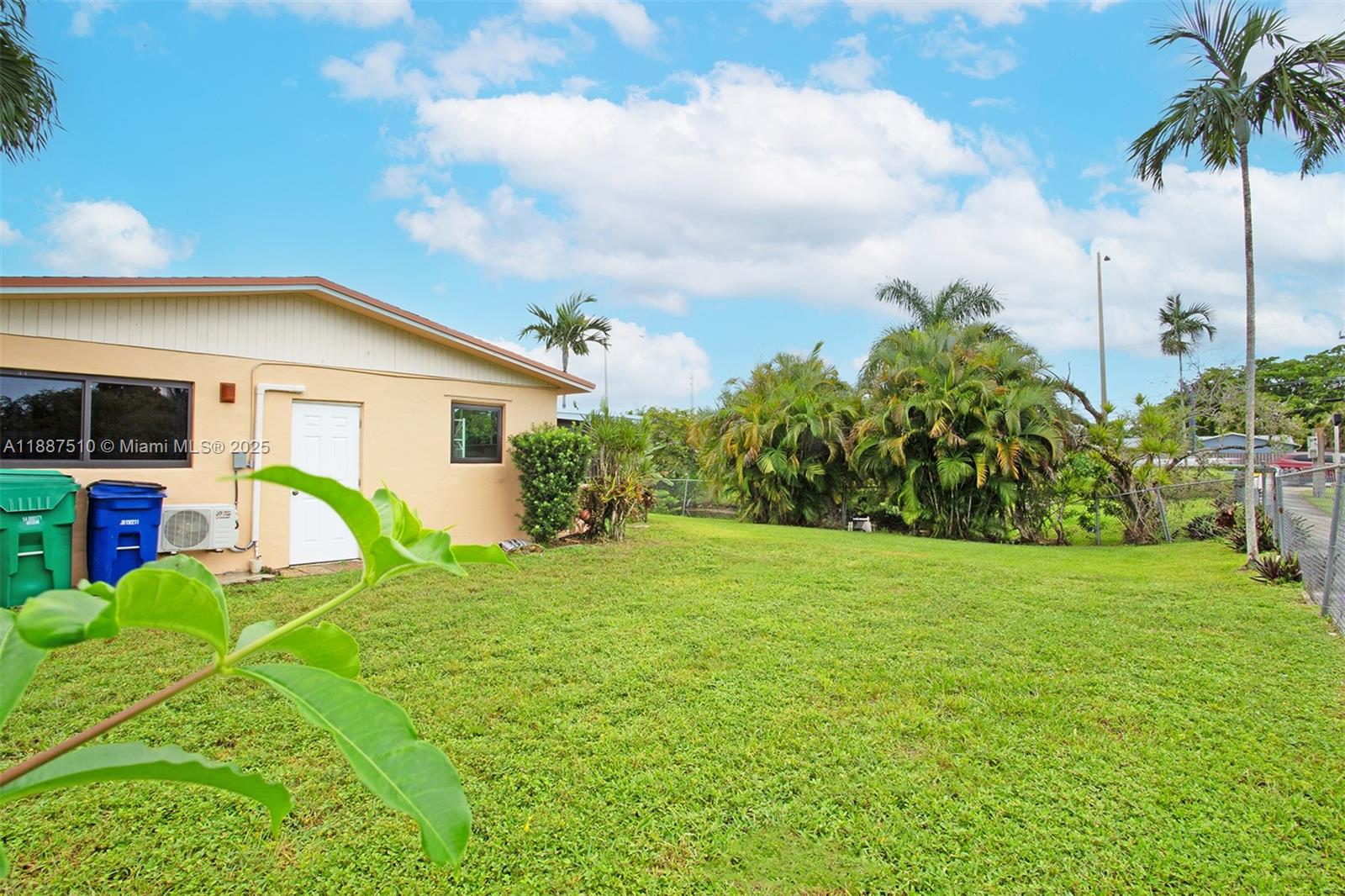 SUMMERTIME ISLES 1ST ADD - Residential