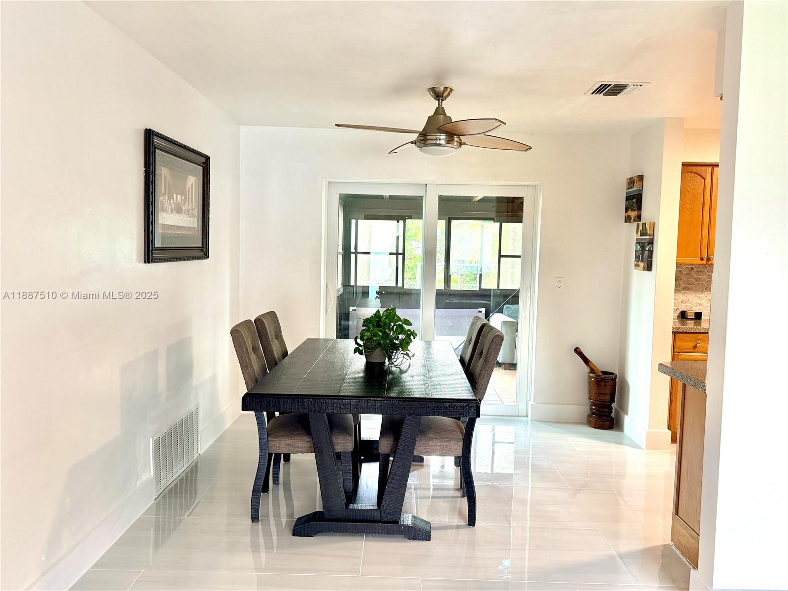 SUMMERTIME ISLES 1ST ADD - Residential