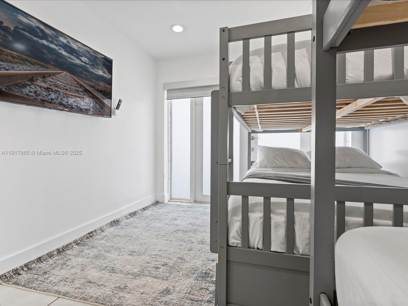 PEMBROKE PINES NO 2 - Residential