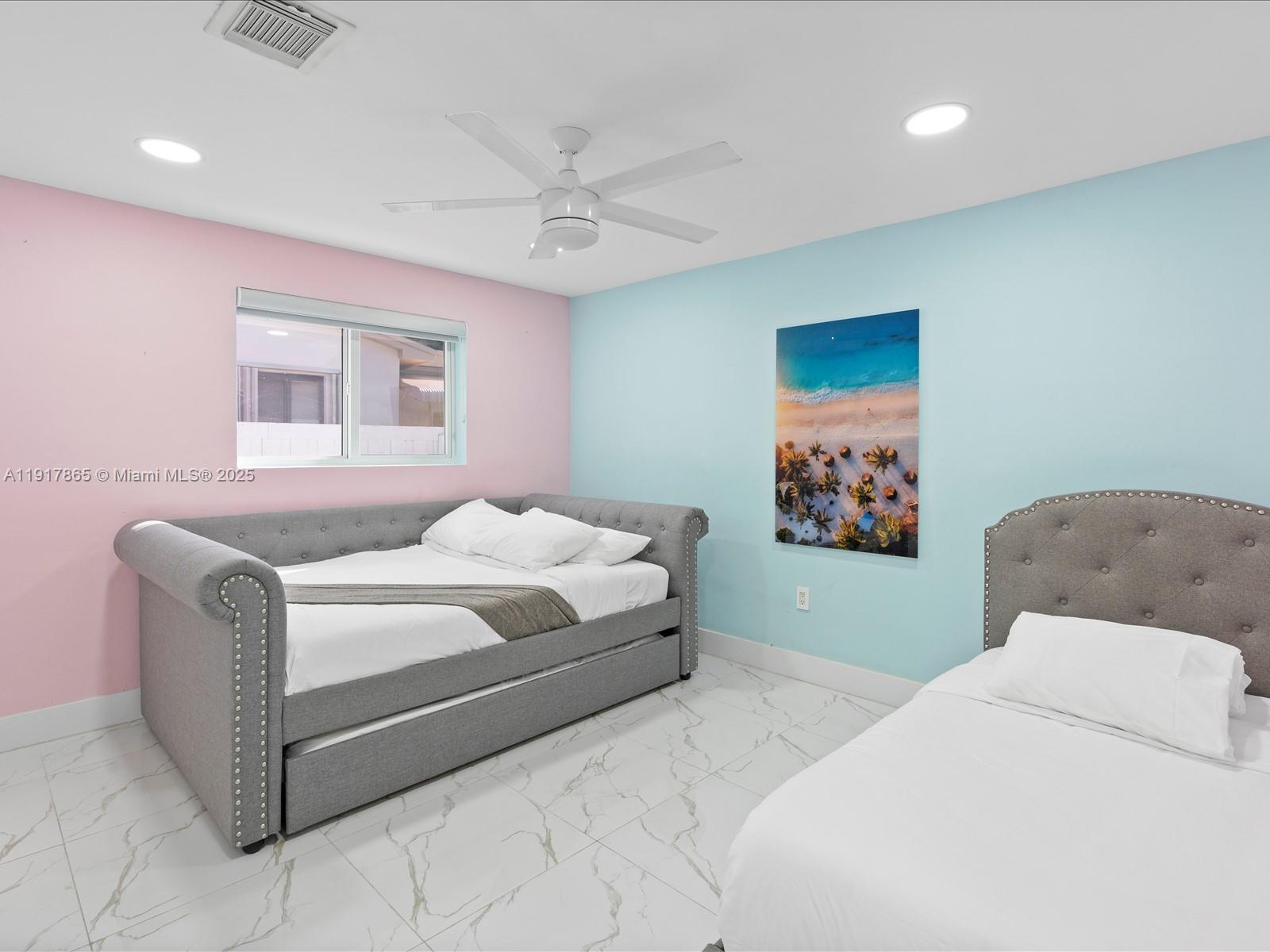 PEMBROKE PINES NO 2 - Residential