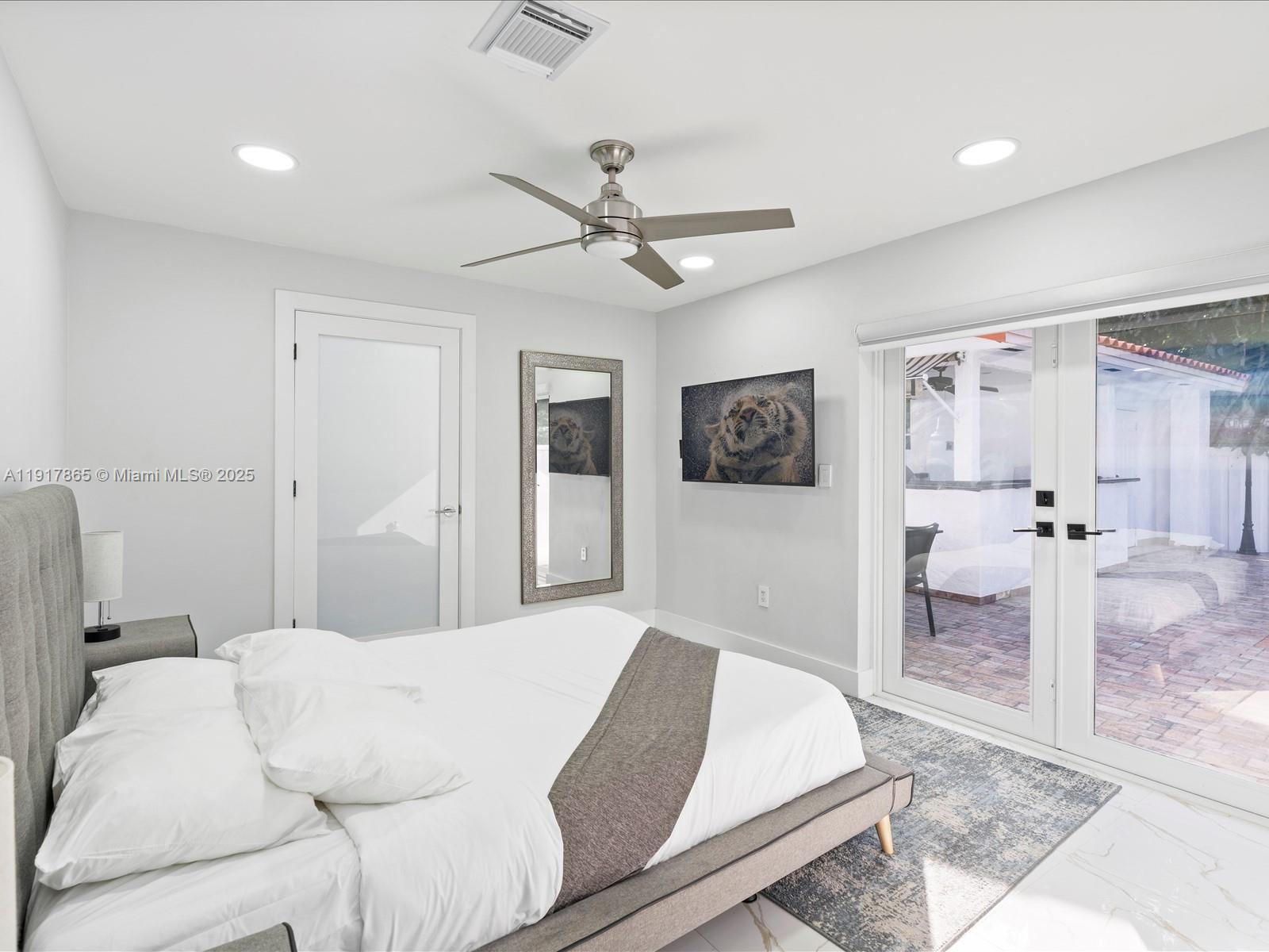 PEMBROKE PINES NO 2 - Residential