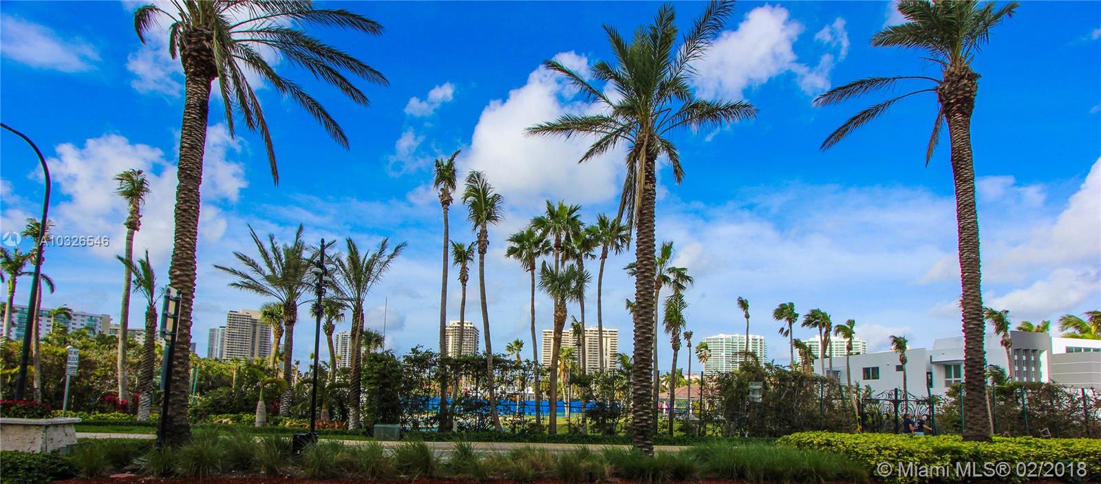 GOLDEN BEACH SEC C - Residential