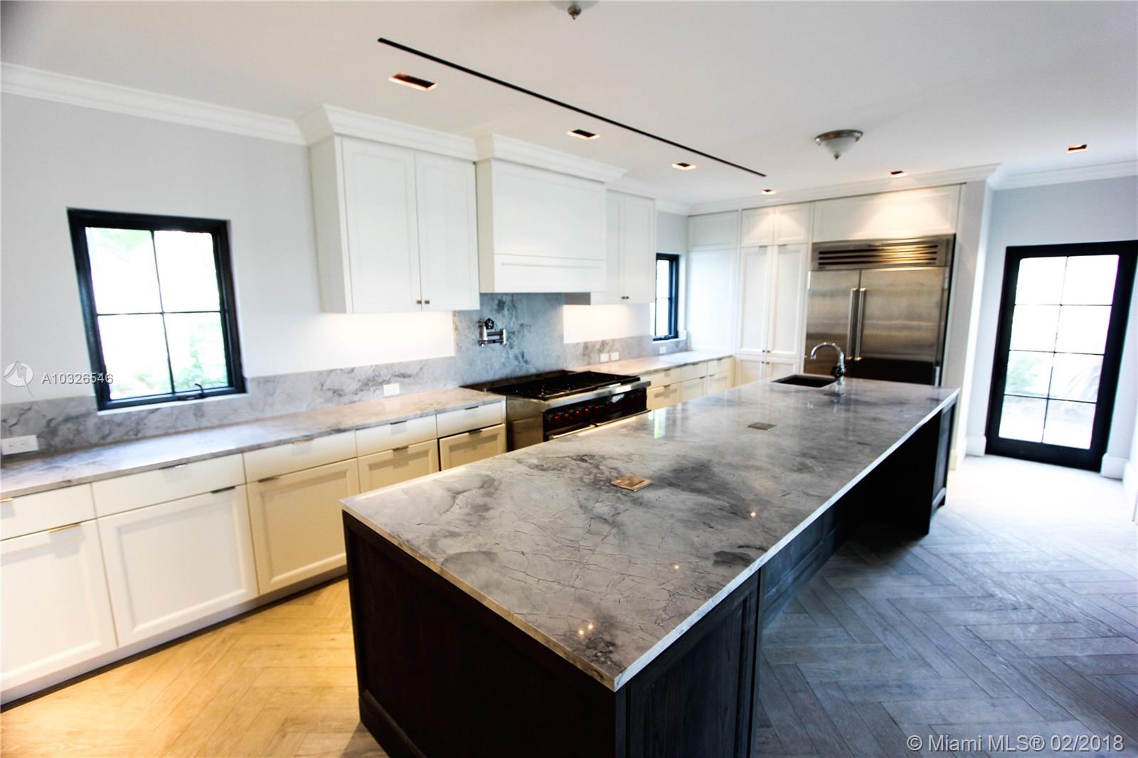 GOLDEN BEACH SEC C - Residential