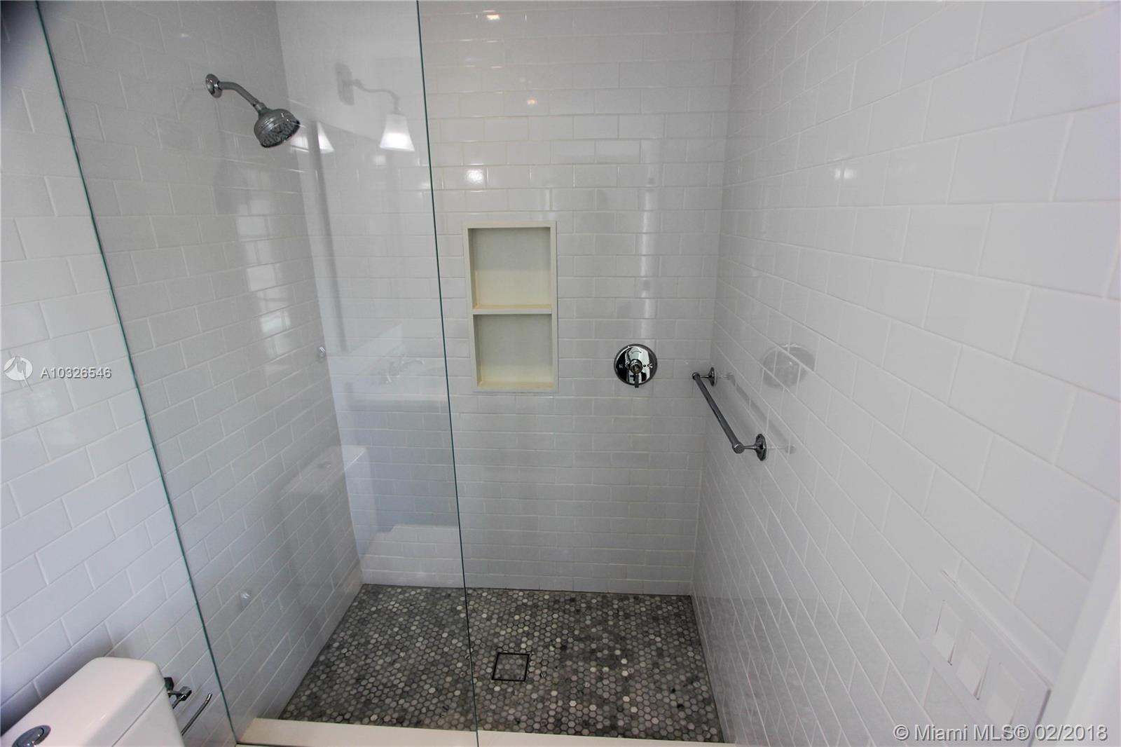 GOLDEN BEACH SEC C - Residential