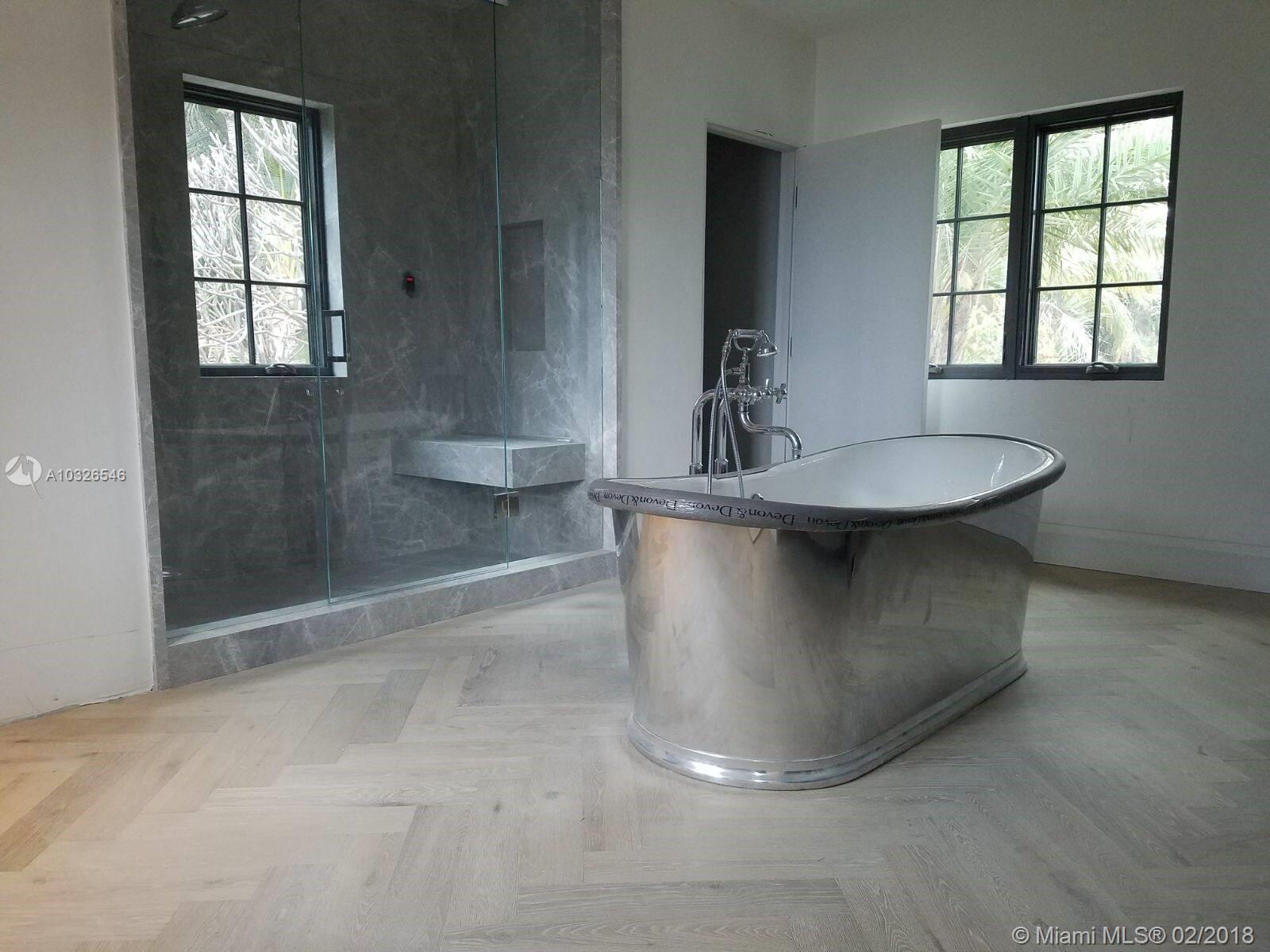 GOLDEN BEACH SEC C - Residential