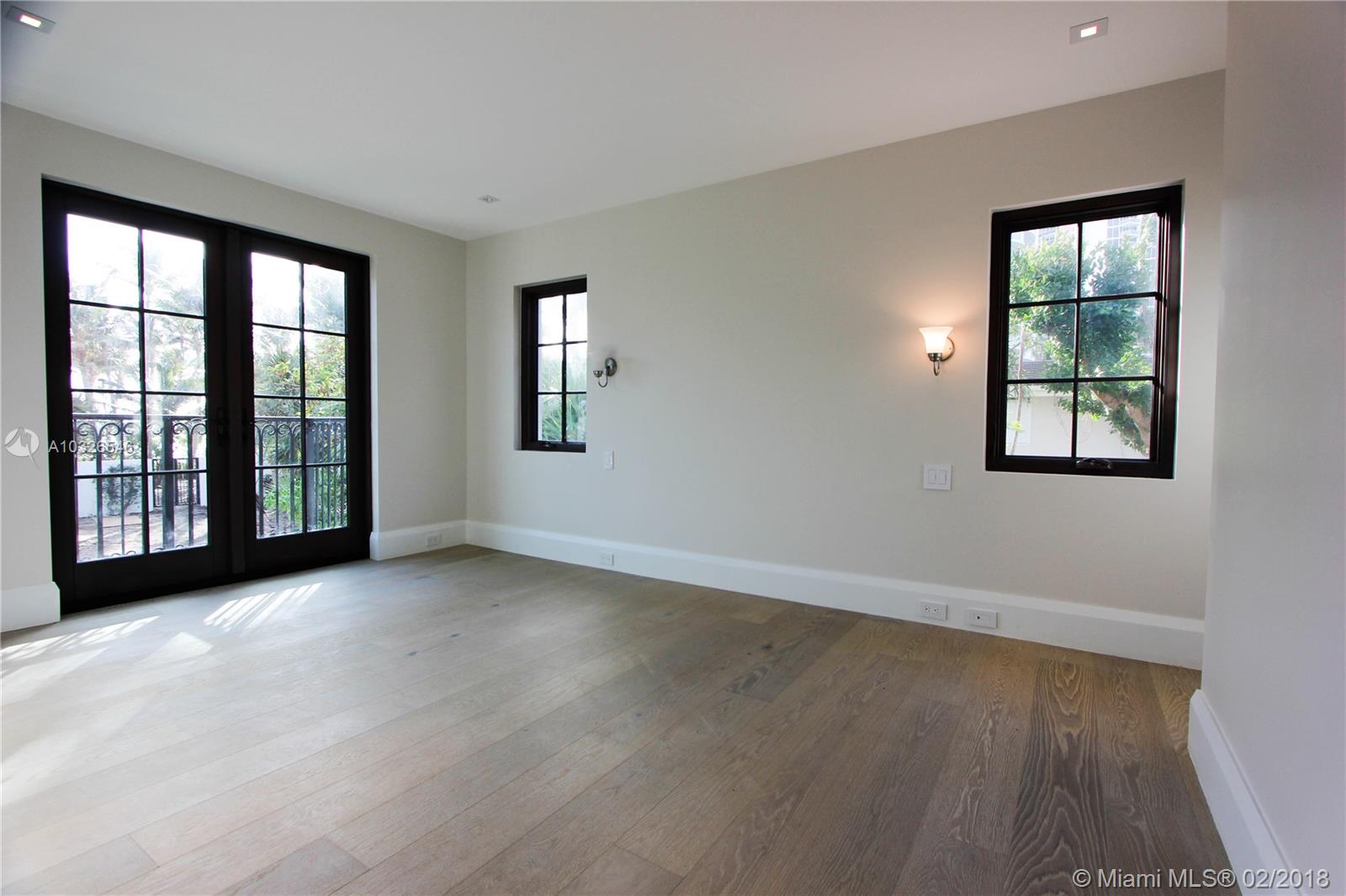 GOLDEN BEACH SEC C - Residential