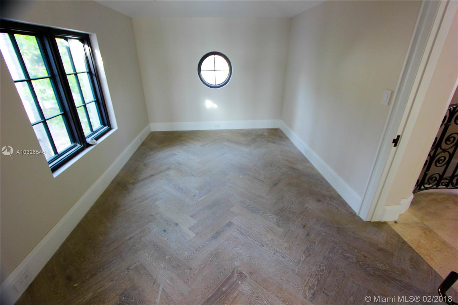 GOLDEN BEACH SEC C - Residential