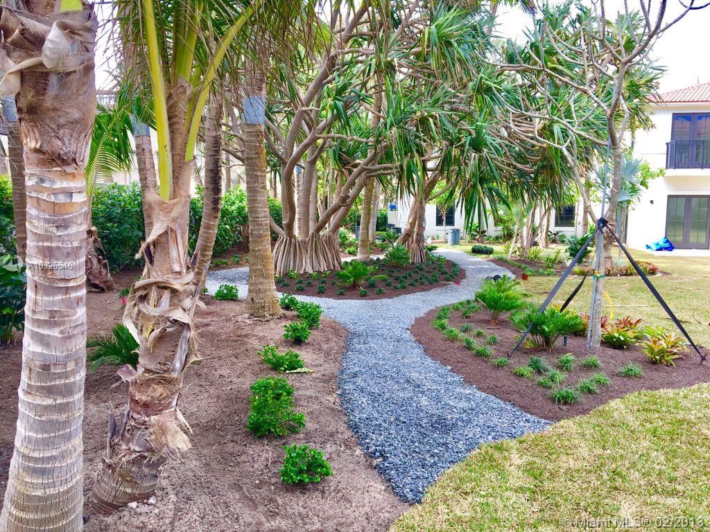 GOLDEN BEACH SEC C - Residential