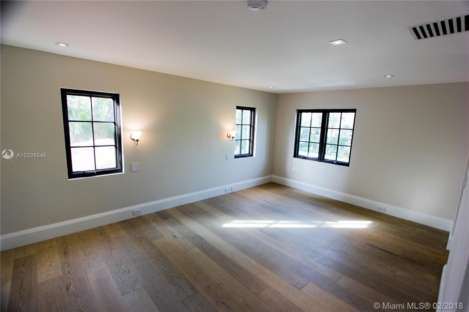 GOLDEN BEACH SEC C - Residential