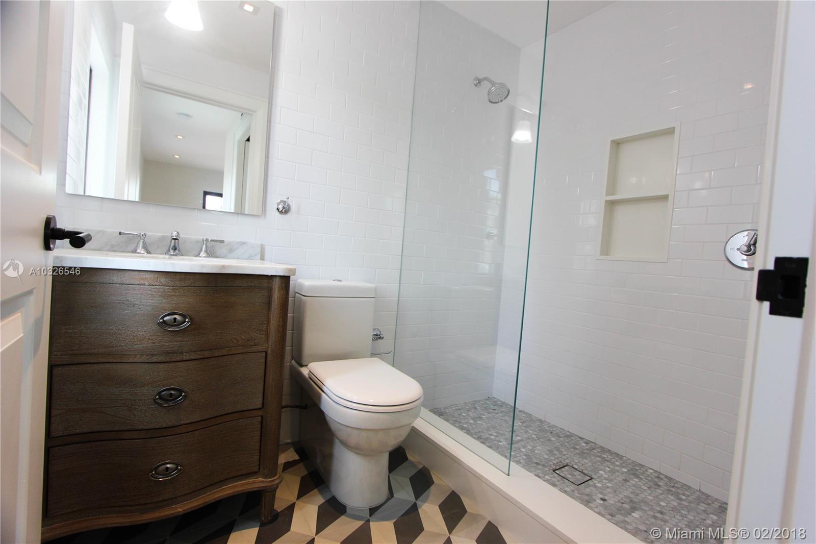 GOLDEN BEACH SEC C - Residential