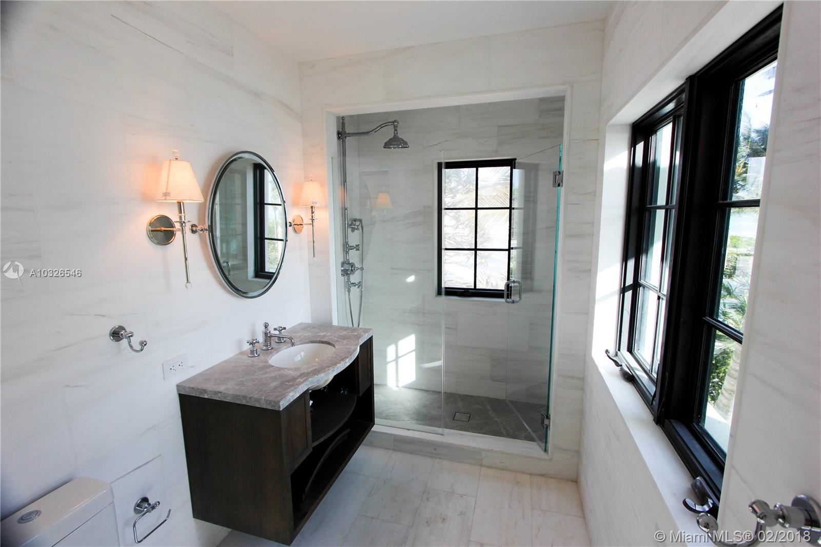 GOLDEN BEACH SEC C - Residential