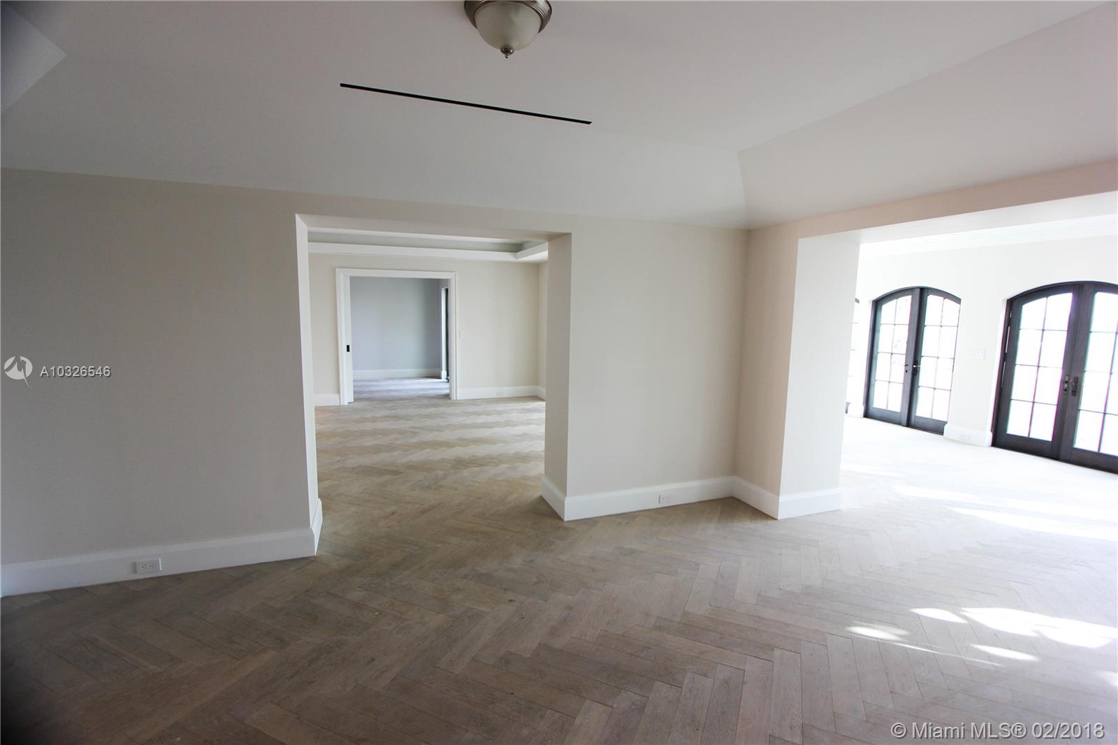 GOLDEN BEACH SEC C - Residential