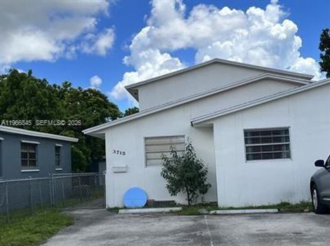 3715 SW 91st Ave 1 Miami FL 33165