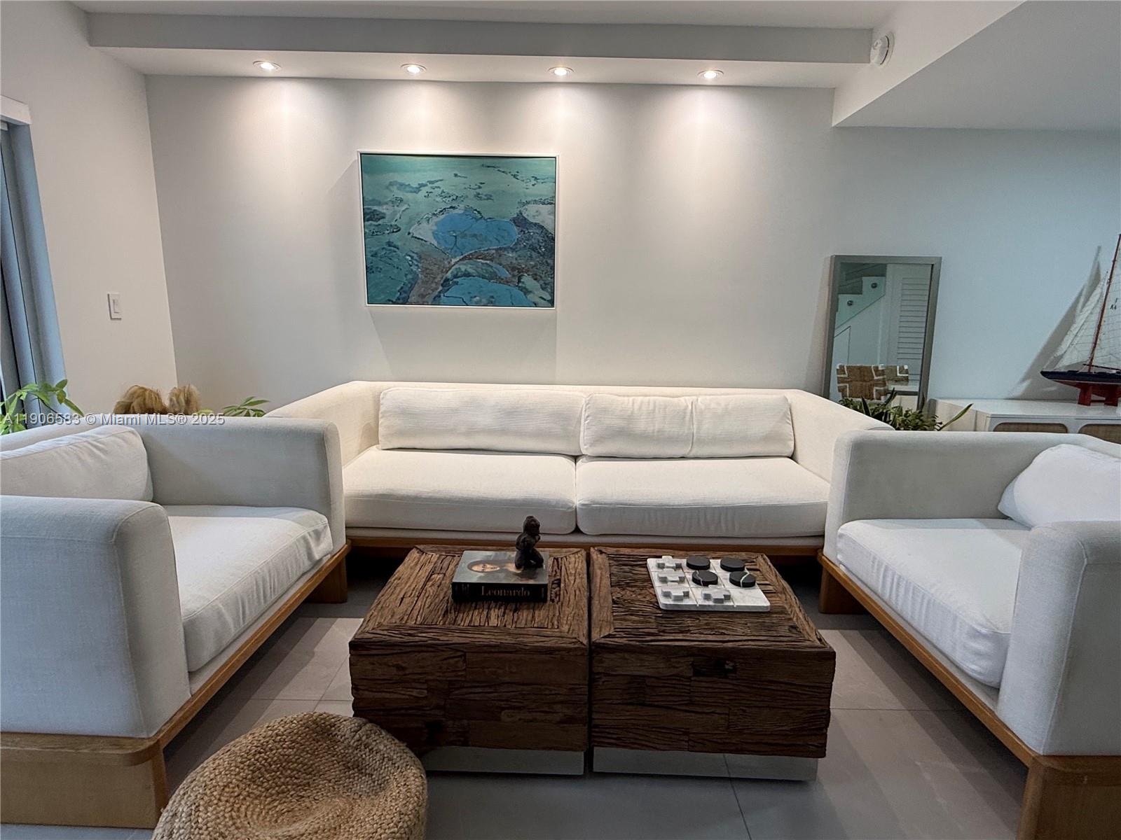 CASA DEL MAR CONDO - Residential Lease